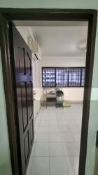 Blk 548 Jurong West Street 42 (Jurong West), HDB Executive #501643881